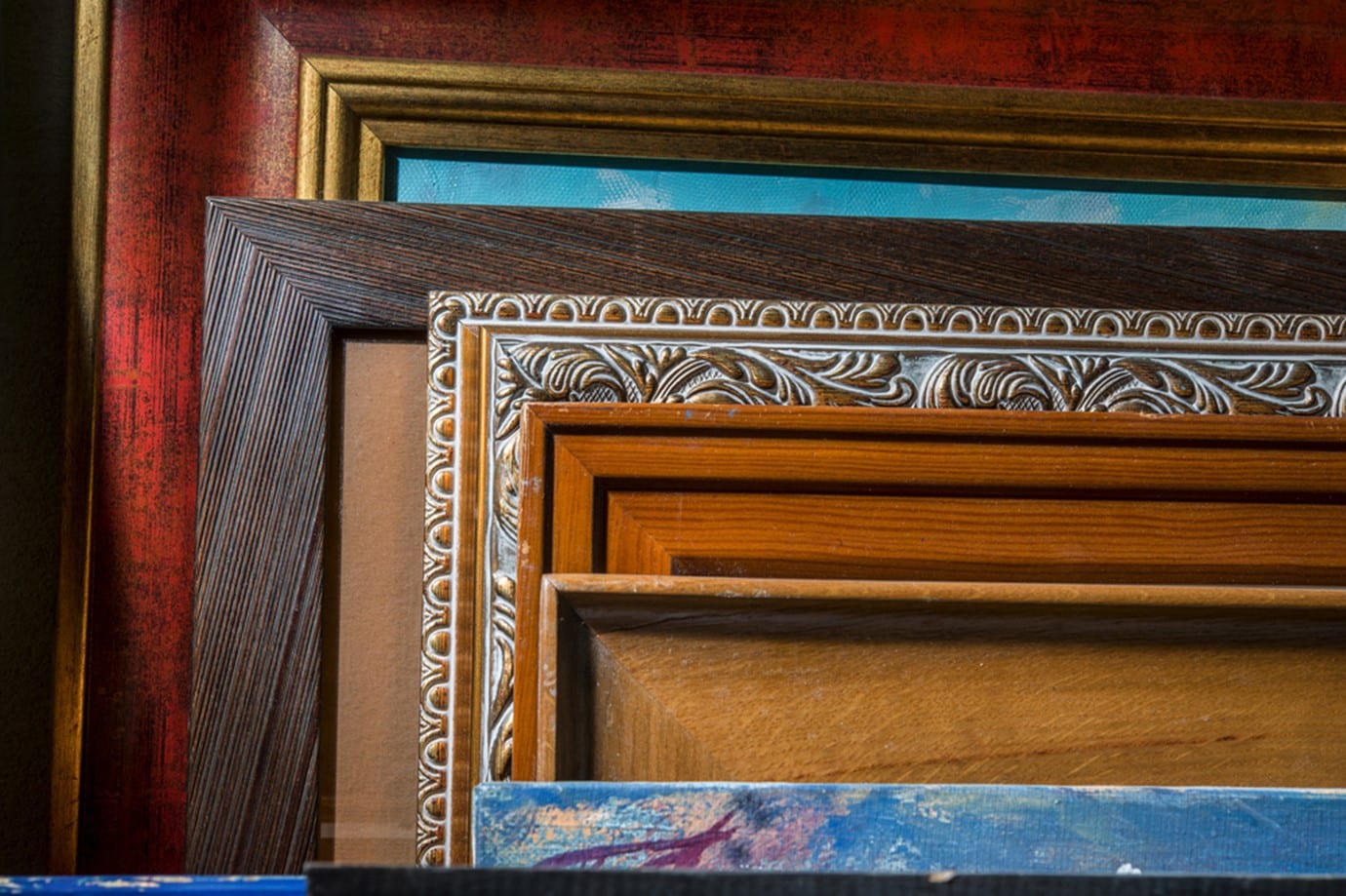 popular picture frame styles