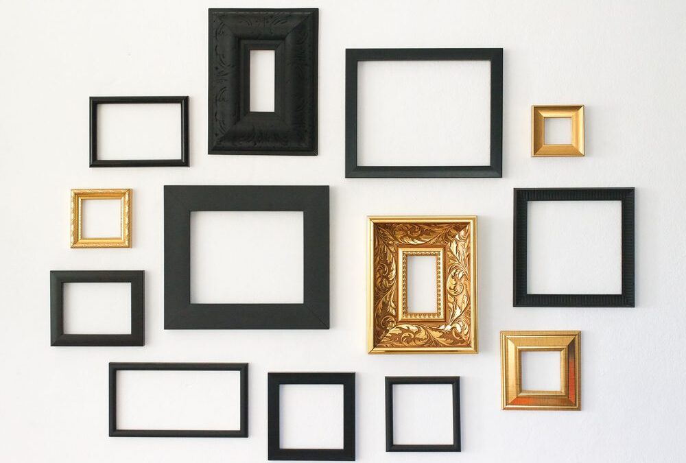 Minimalism vs. Maximalism: Which Framing Style is Right for You?