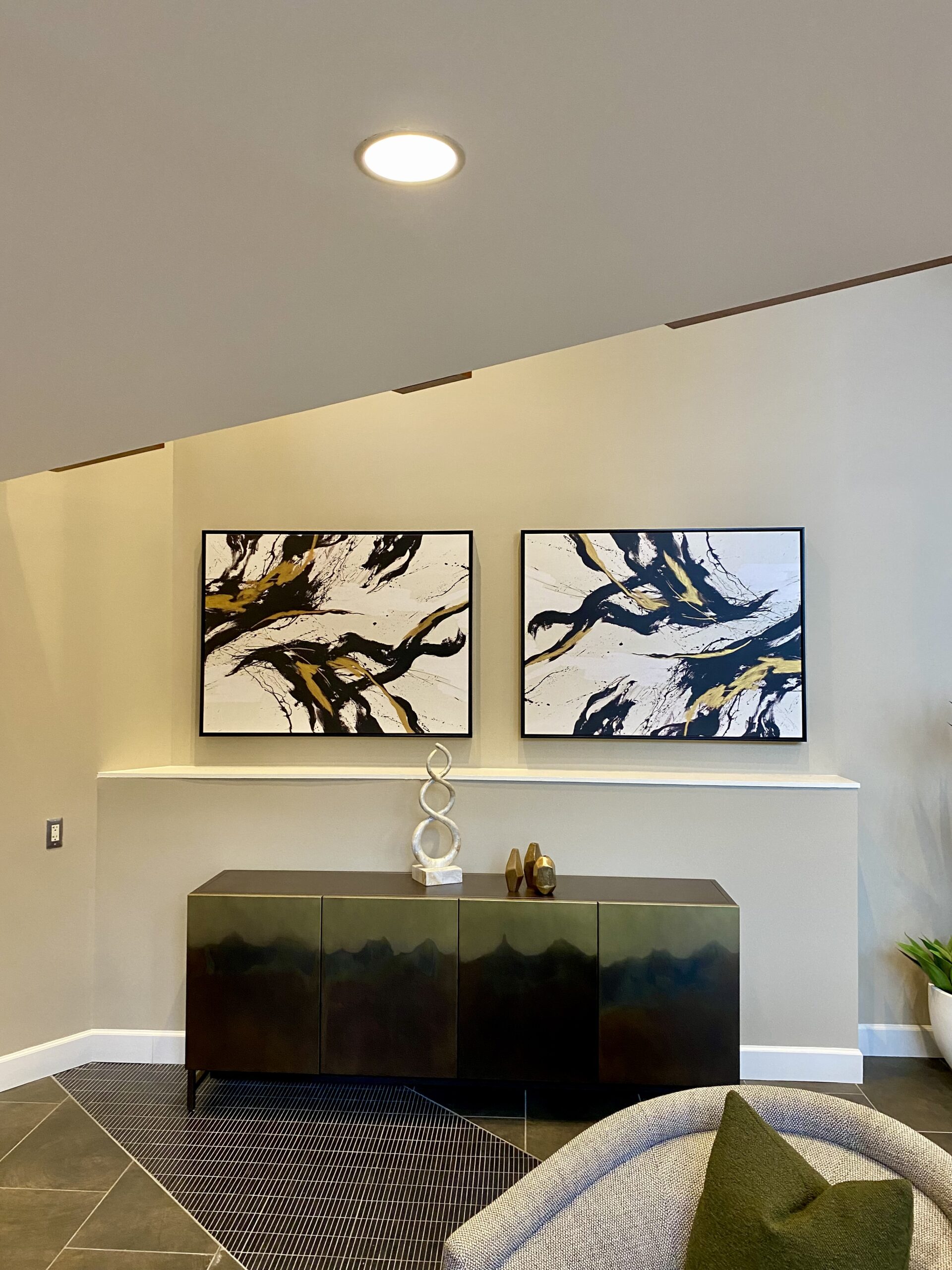 How the Right Artwork Can Create a More Welcoming Atmosphere